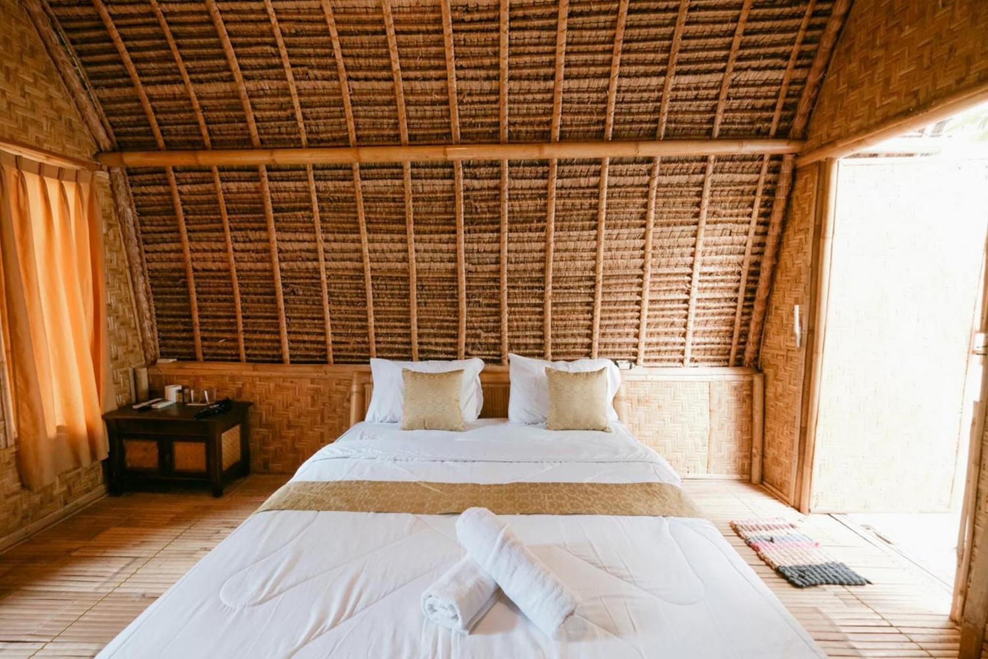 Cici Bungalow Senggigi Mangsit Exterior photo